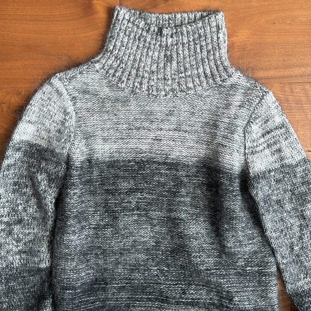 Rag & Bone / Wool + Silk Fuzzy Turtleneck / Xs Bl… - image 3